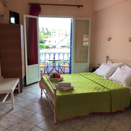Elli Rooms Patitiri Dış mekan fotoğraf